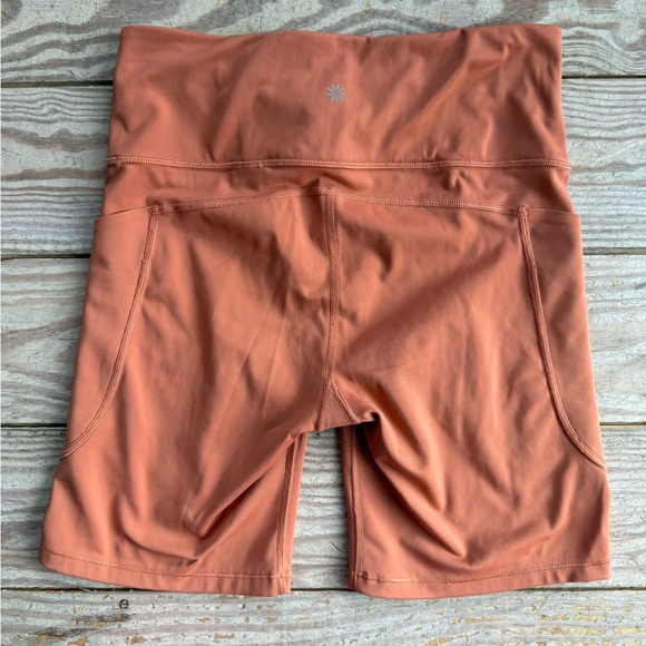 Athleta bike shorts size m - Picture 3 of 3